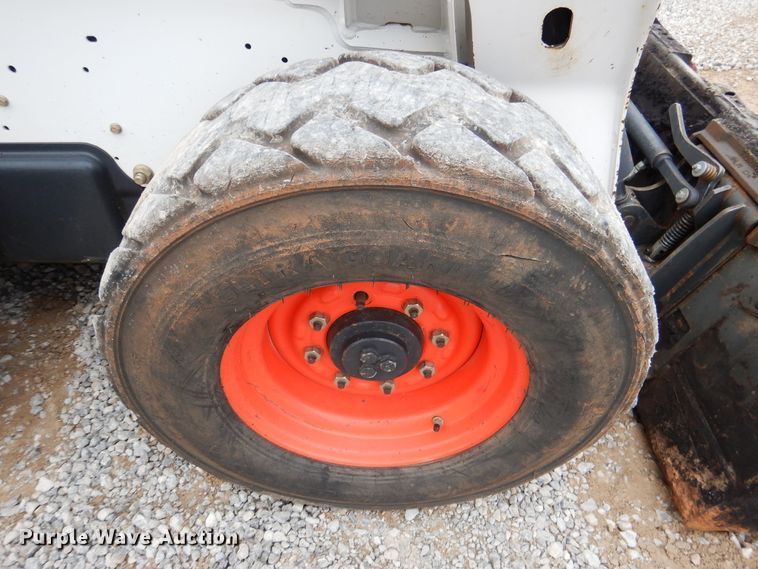 image for item ES9596 2016 Bobcat S650  skid steer loader