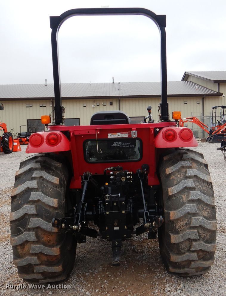 image for item ES9598 2016 Mahindra 2555 MFWD tractor