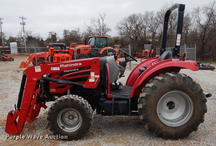 image for item ES9598 2016 Mahindra 2555 MFWD tractor