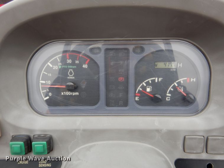 image for item ES9598 2016 Mahindra 2555 MFWD tractor