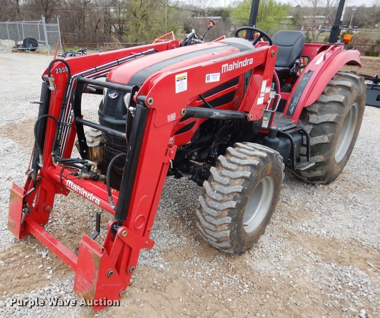 image for item ES9598 2016 Mahindra 2555 MFWD tractor