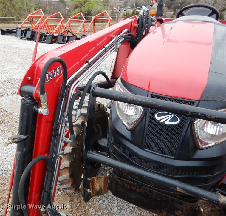 image for item ES9598 2016 Mahindra 2555 MFWD tractor