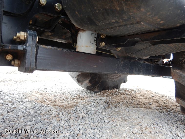 image for item ES9598 2016 Mahindra 2555 MFWD tractor