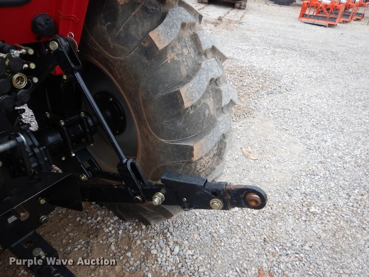 image for item ES9598 2016 Mahindra 2555 MFWD tractor