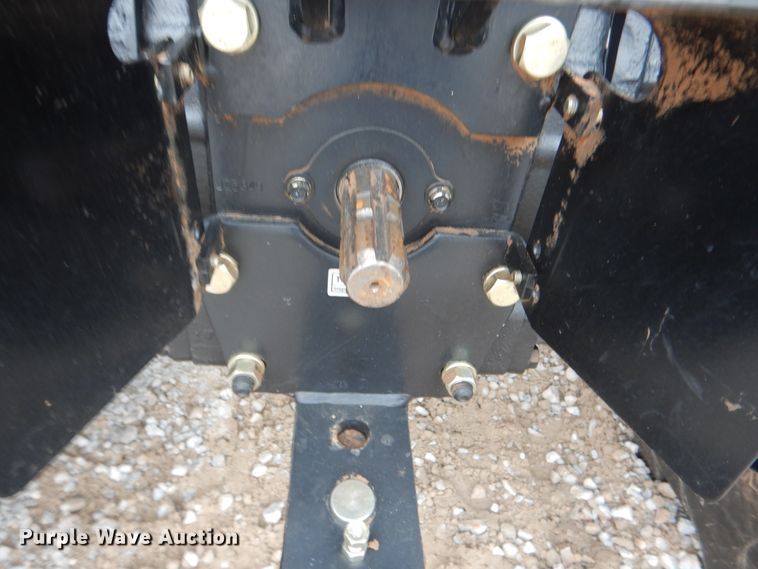 image for item ES9598 2016 Mahindra 2555 MFWD tractor