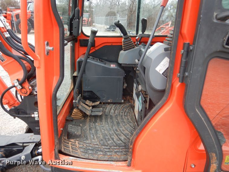 image for item ES9599 2015 Kubota KX91-3S2 Super Series 2 mini excavator