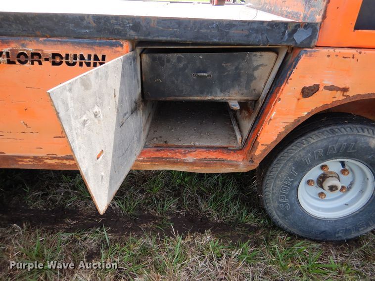 image for item ES9612 Taylor Dunn utility cart