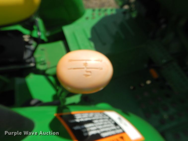 image for item ES9615 2017 John Deere 5045E tractor