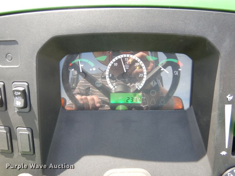 image for item ES9615 2017 John Deere 5045E tractor