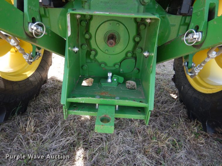 image for item ES9615 2017 John Deere 5045E tractor