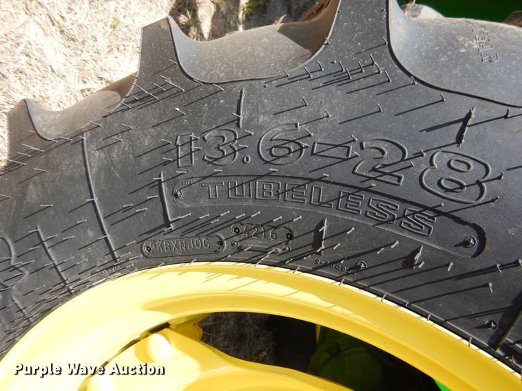 image for item ES9615 2017 John Deere 5045E tractor