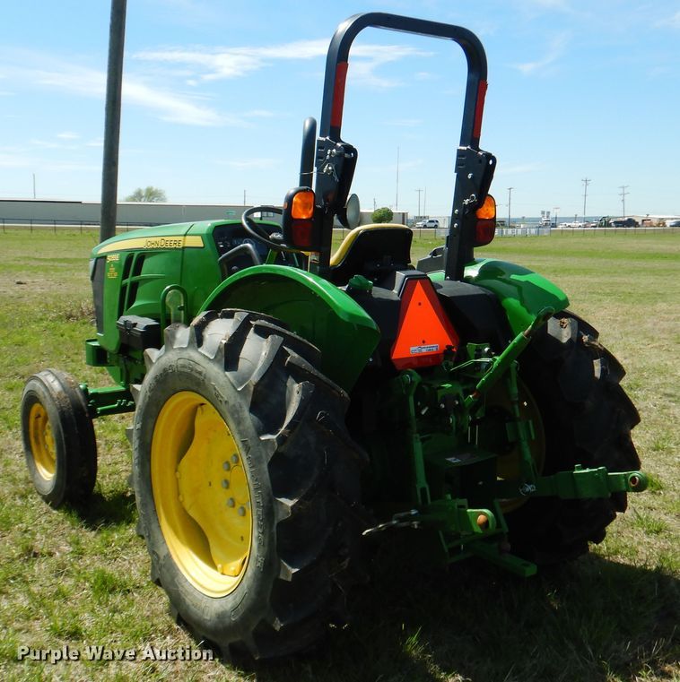 image for item ES9616 2017 John Deere 5055E tractor