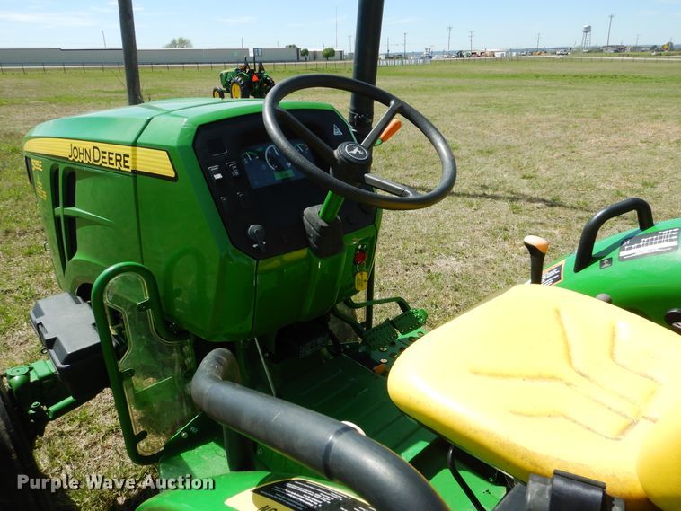 image for item ES9616 2017 John Deere 5055E tractor