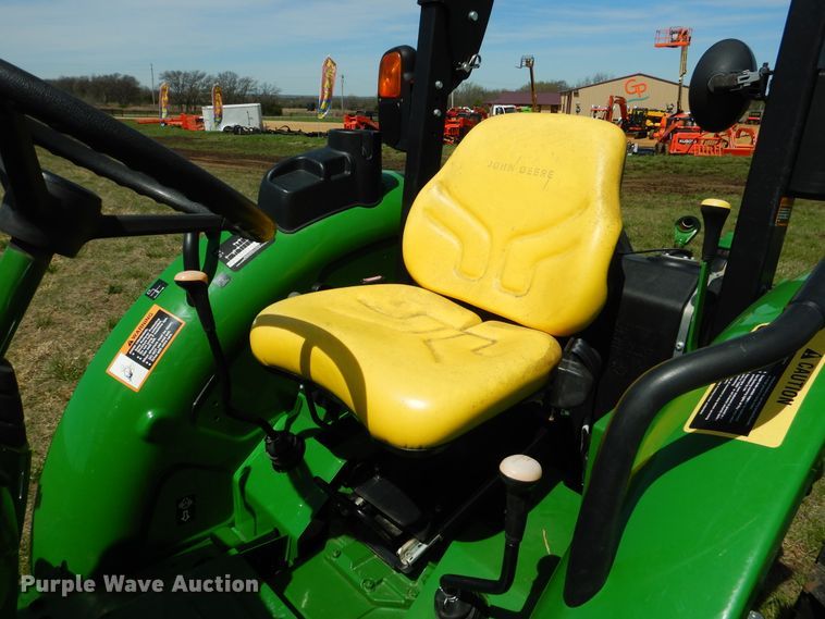 image for item ES9616 2017 John Deere 5055E tractor