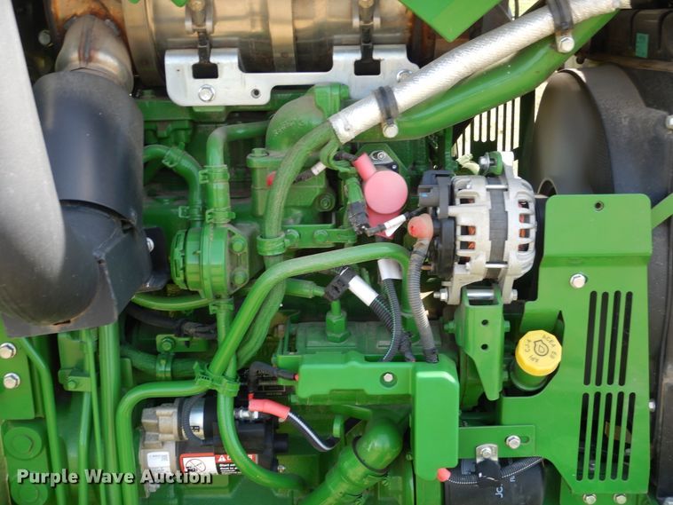 image for item ES9616 2017 John Deere 5055E tractor