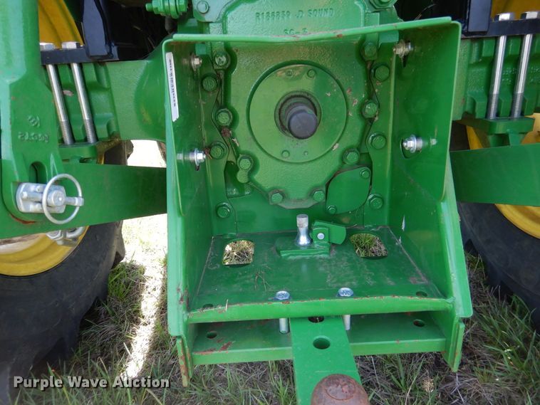 image for item ES9616 2017 John Deere 5055E tractor