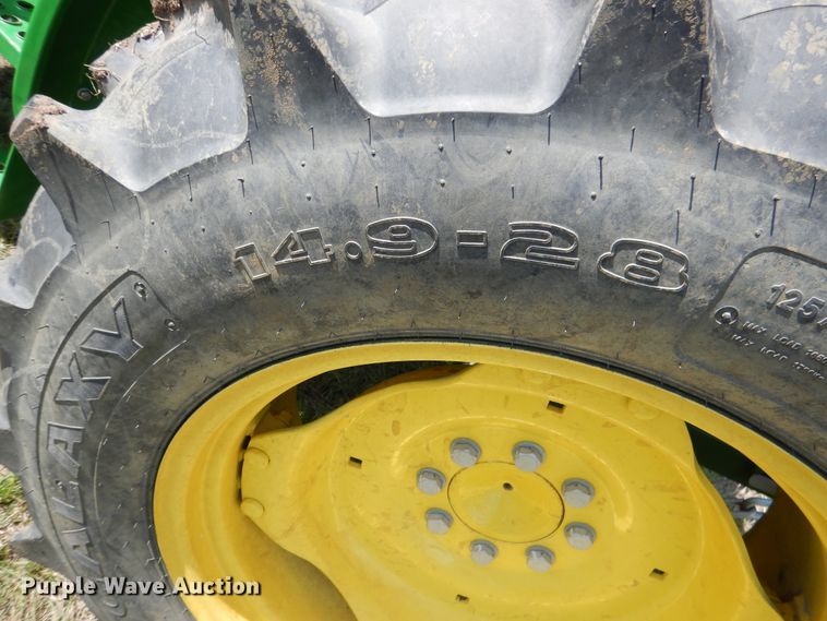 image for item ES9616 2017 John Deere 5055E tractor