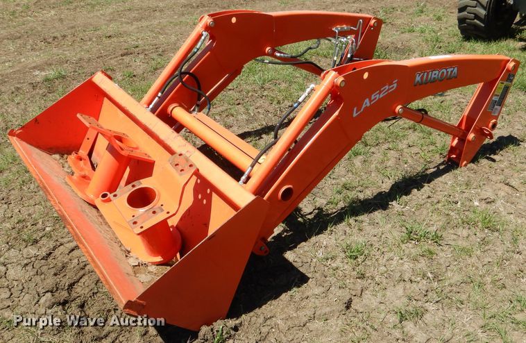 image for item ES9628 Kubota LA525 loader