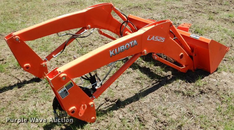 image for item ES9628 Kubota LA525 loader
