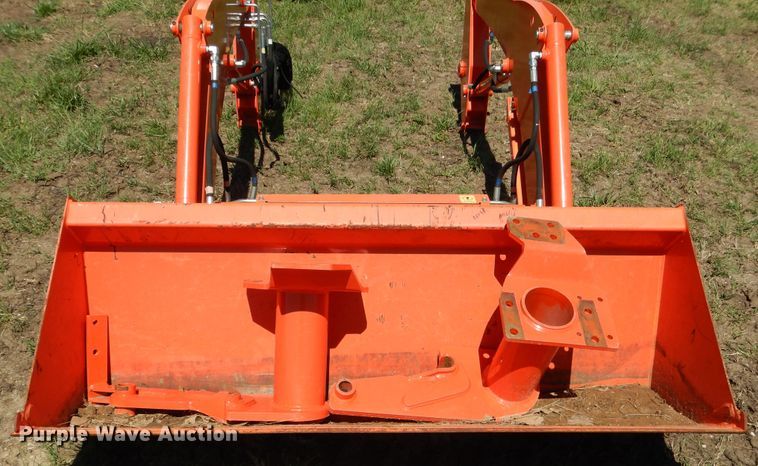 image for item ES9628 Kubota LA525 loader