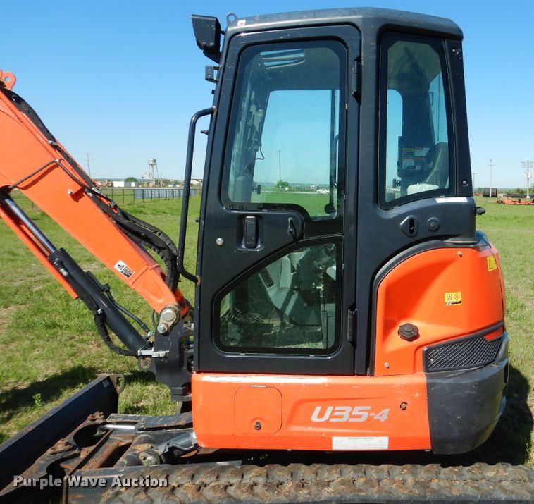 image for item ES9632 Kubota U35-4 mini excavator