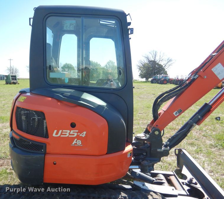 image for item ES9632 Kubota U35-4 mini excavator