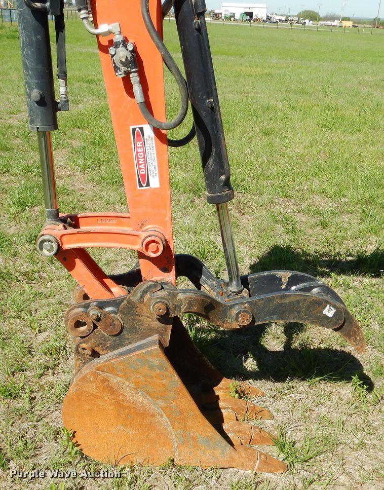image for item ES9632 Kubota U35-4 mini excavator