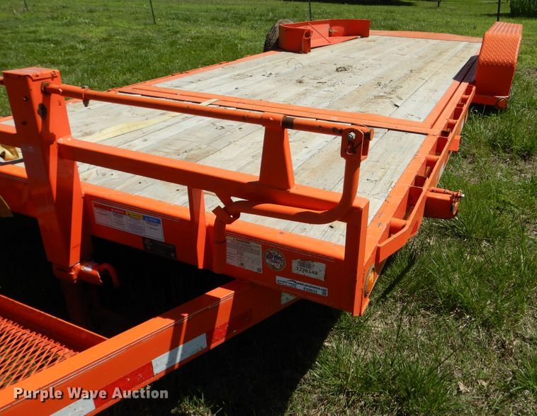 image for item ES9633 2018 PJ T6202 tilt deck equipment trailer