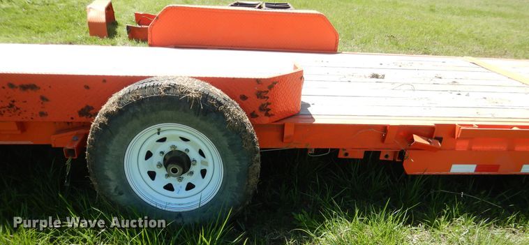 image for item ES9633 2018 PJ T6202 tilt deck equipment trailer