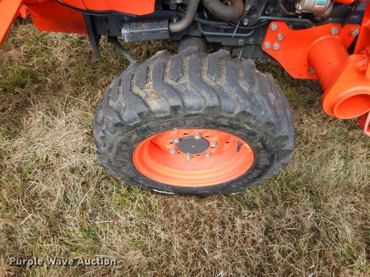 image for item GC9639 2017 Kubota L3901 MFWD tractor