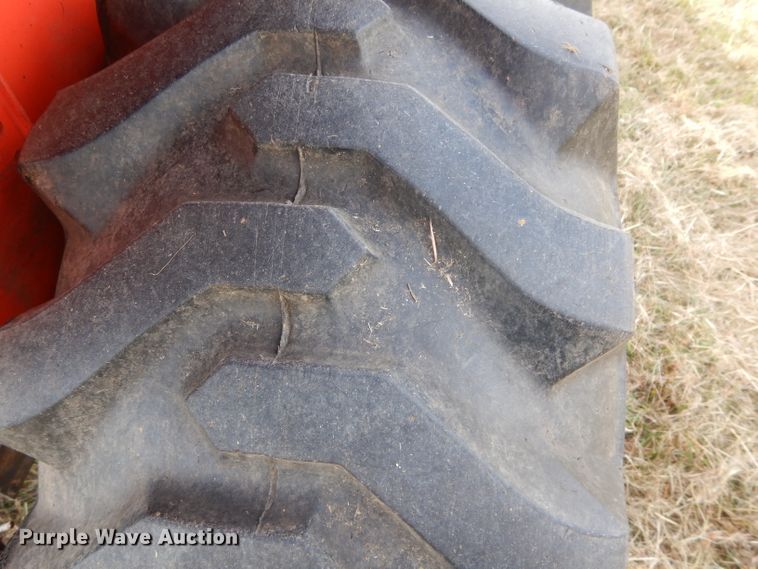 image for item GC9639 2017 Kubota L3901 MFWD tractor