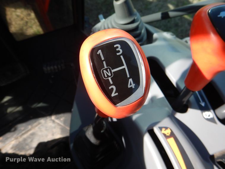 image for item GC9655 2017 Kubota M5-111D MFWD tractor