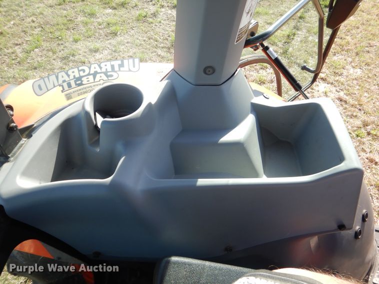 image for item GC9655 2017 Kubota M5-111D MFWD tractor