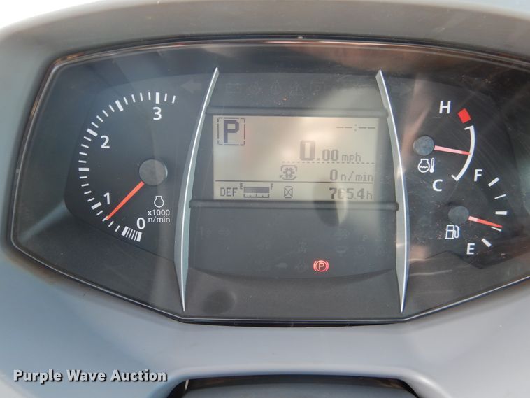 image for item GC9655 2017 Kubota M5-111D MFWD tractor