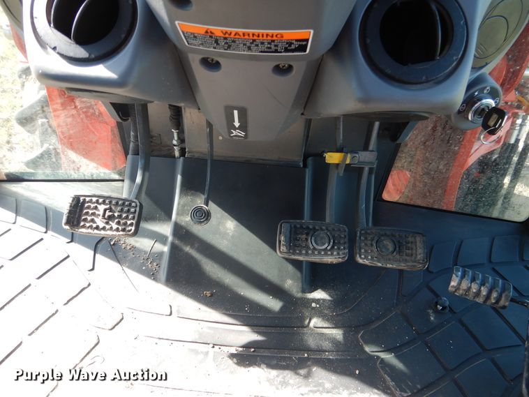 image for item GC9655 2017 Kubota M5-111D MFWD tractor