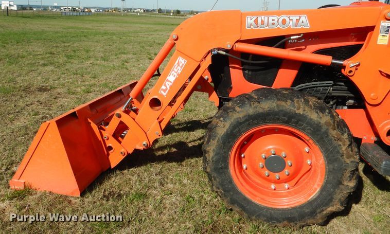 image for item GC9655 2017 Kubota M5-111D MFWD tractor