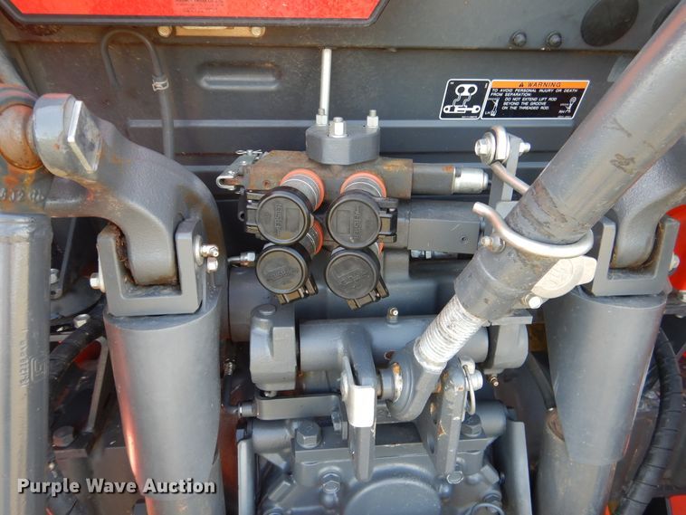 image for item GC9655 2017 Kubota M5-111D MFWD tractor