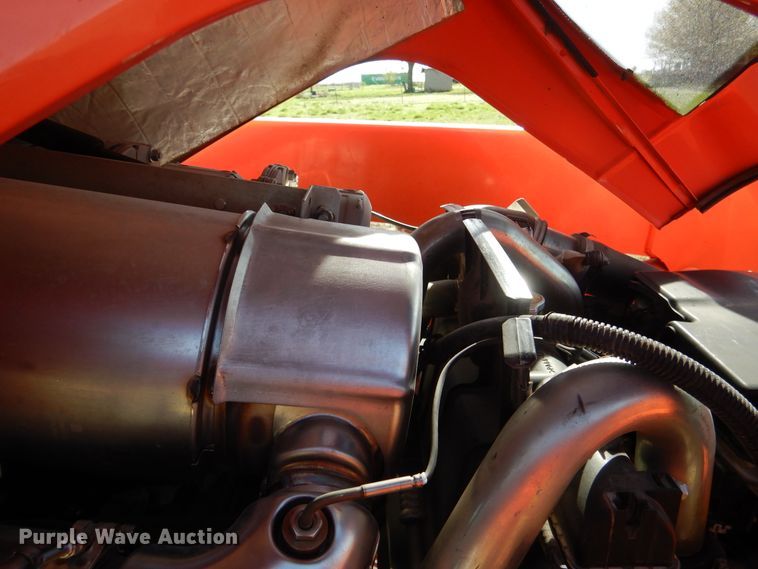 image for item GC9655 2017 Kubota M5-111D MFWD tractor