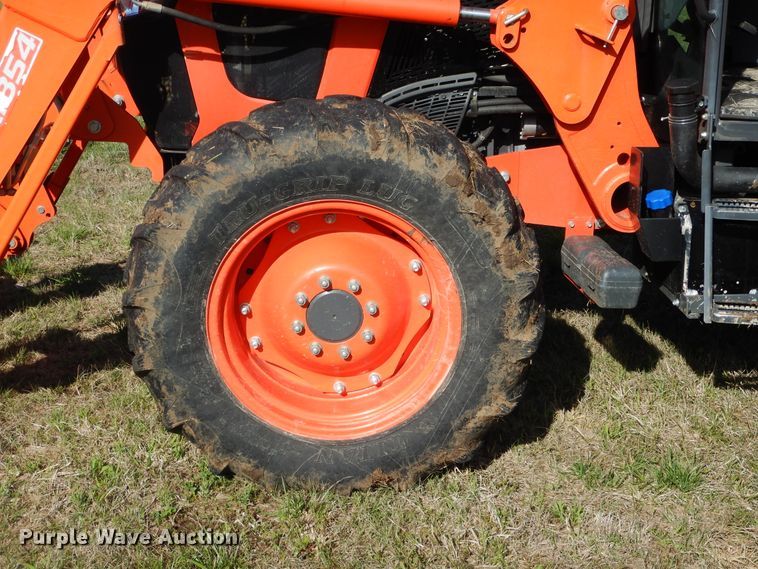 image for item GC9655 2017 Kubota M5-111D MFWD tractor