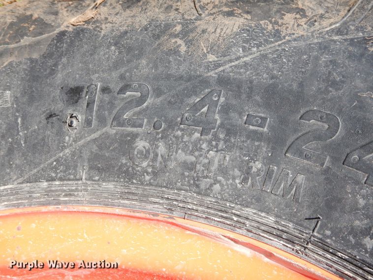 image for item GC9655 2017 Kubota M5-111D MFWD tractor