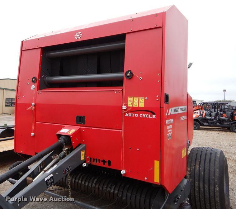 image for item GK9166 2014 Massey-Ferguson 2956A round baler