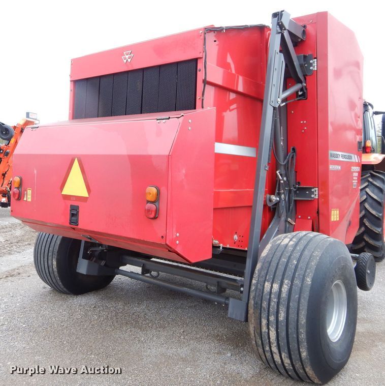 image for item GK9166 2014 Massey-Ferguson 2956A round baler