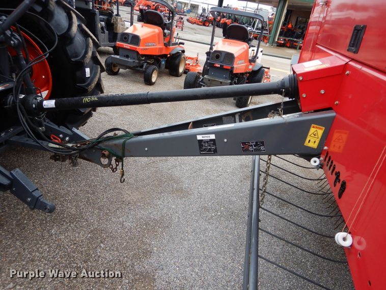 image for item GK9166 2014 Massey-Ferguson 2956A round baler