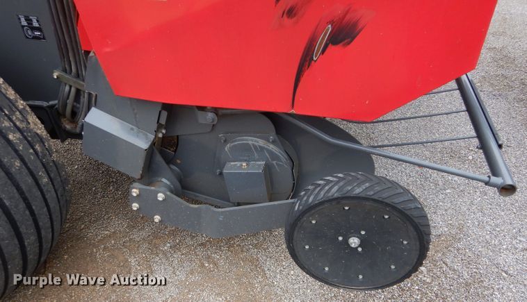 image for item GK9166 2014 Massey-Ferguson 2956A round baler