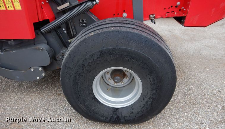 image for item GK9166 2014 Massey-Ferguson 2956A round baler