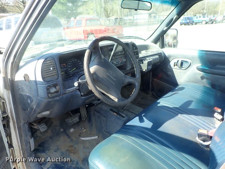 image for item DC3258 1995 Chevrolet K2500  pickup truck
