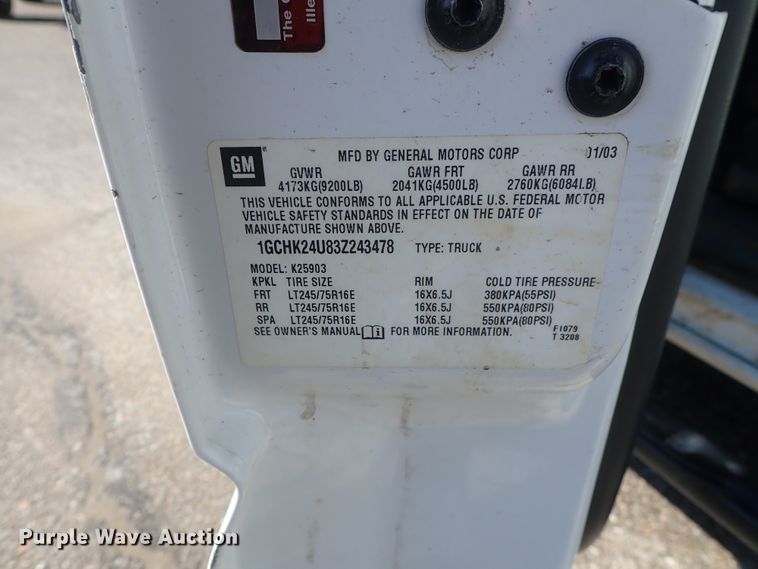 image for item DC3259 2003 Chevrolet Silverado 2500HD  utility bed pickup truck