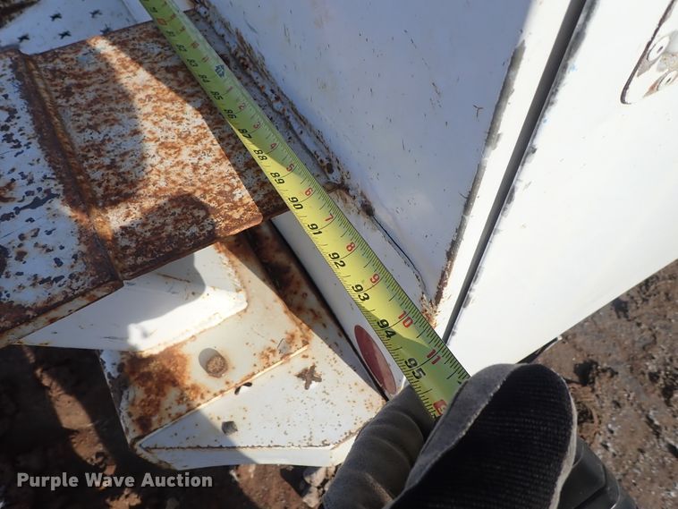 image for item DC3313 2002 Ford F350 Super Duty utility bed pickup truck