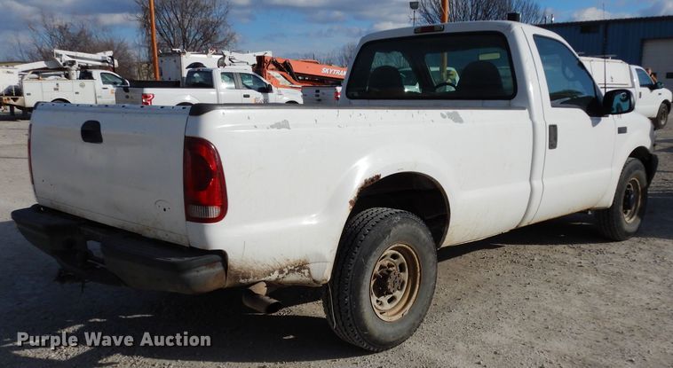 image for item DE4254 2001 Ford F250 Super Duty XL  pickup truck