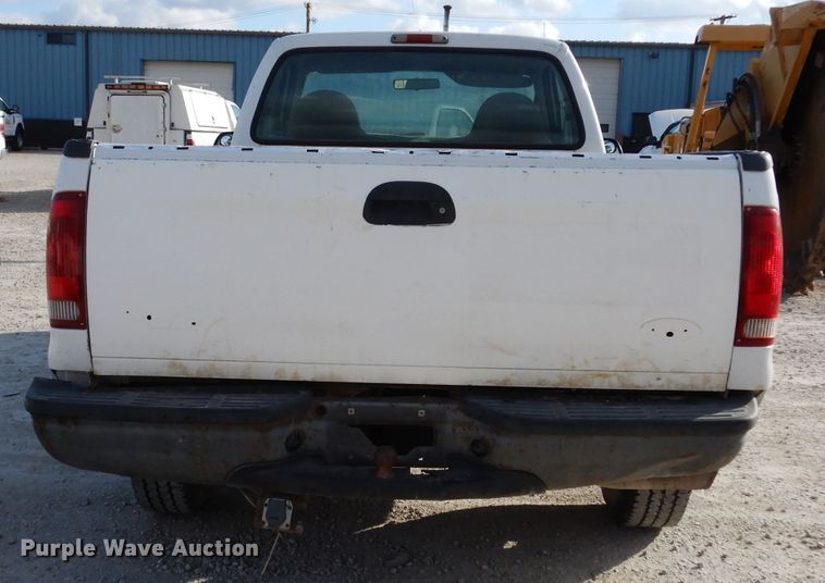 image for item DE4254 2001 Ford F250 Super Duty XL  pickup truck